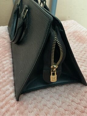 Louis Vuitton Black Epi Leather Shoulder Bag with Gold Hardware